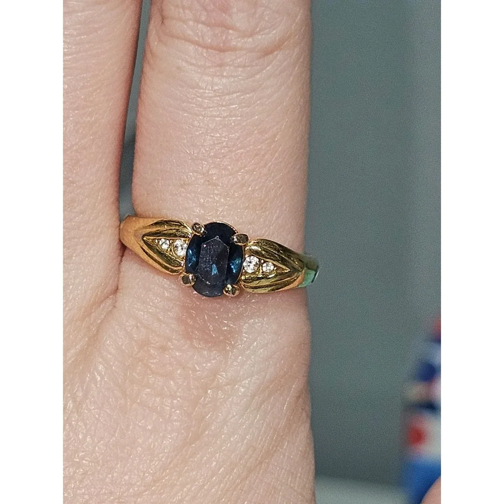 Vintage Gold Tone Oval Blue Sapphire and Crystal Accent Ring Size 9.5 costume